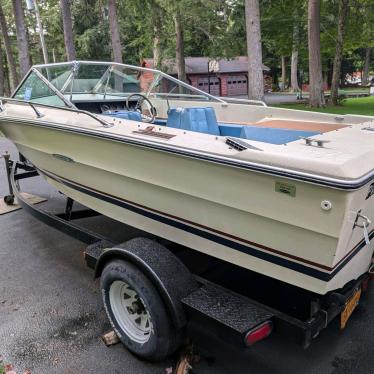 1974 Sea Ray 17ft boat