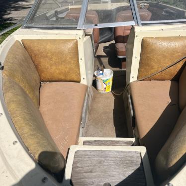 1979 Crestliner 17ft boat