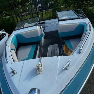 1990 Wellcraft 19ft boat