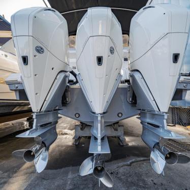 2022 Sea Ray 370sundanceroutboard