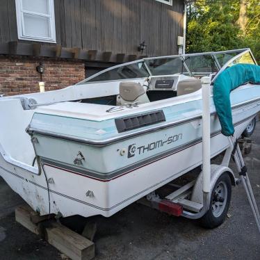 1990 Thompson 18ft boat