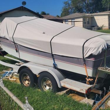 1983 Cobalt 19ft boat