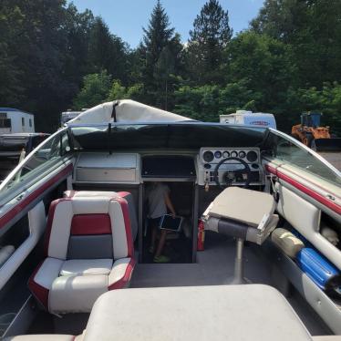 1988 Four Winns 20ft boat