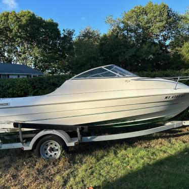 2000 Bayliner 18ft boat