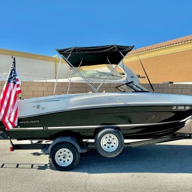 2016 Bayliner vr5 bowrider io