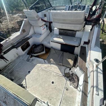 1987 Carver 28ft boat