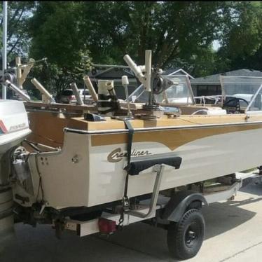 1973 Crestliner 17ft boat