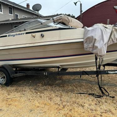 1983 Bayliner 19ft boat