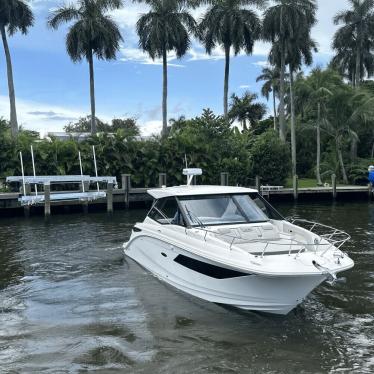 2023 Sea Ray 320daoutboard