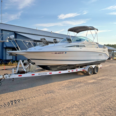 1993 Rinker fiesta vee 260