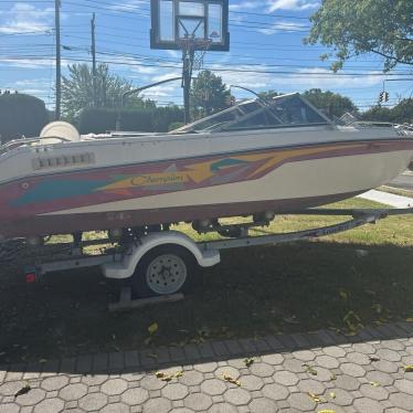 Celebrity 18' Deck Boat Stern & Has Trailer 1988