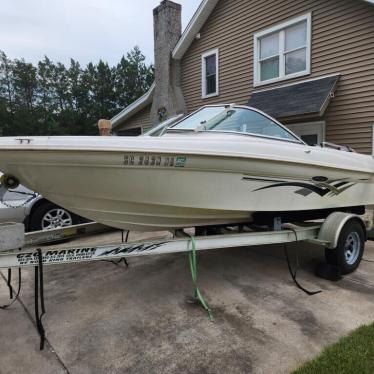 2001 Sea Ray 180 br