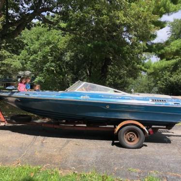 1980 Baja 19ft boat