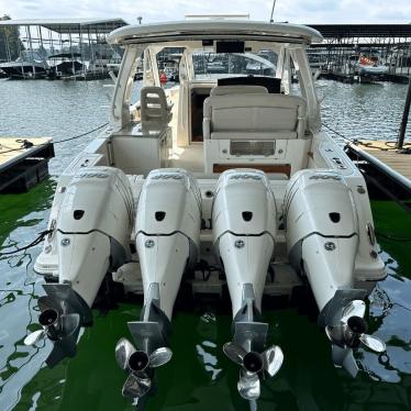 2020 Boston Whaler 380realm