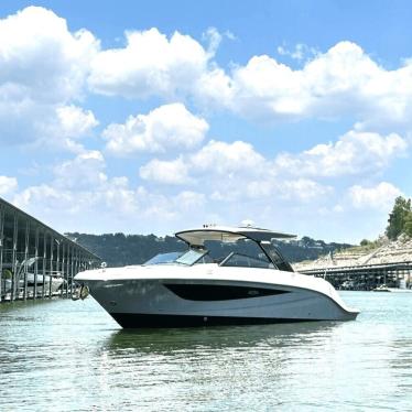 2024 Sea Ray 400slx