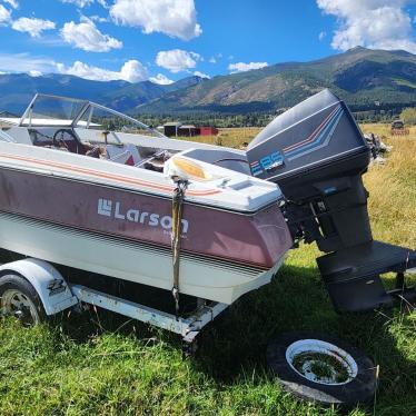 1988 Larson 16ft boat