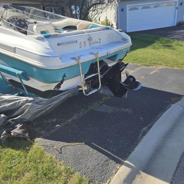 1996 Rinker 19ft boat