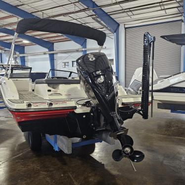 2023 Sea Ray spx190outboard