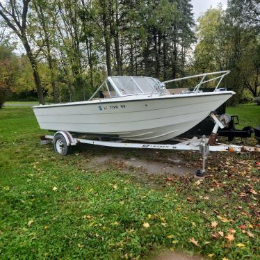 1974 Starcraft 19ft boat