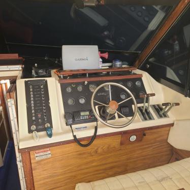 1977 Sea Ray 32ft boat