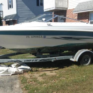 1998 Larson 19ft boat