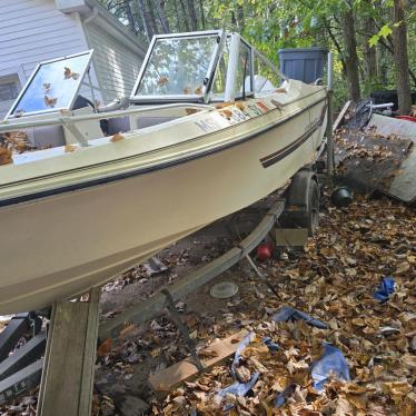 1983 Starcraft 17ft boat