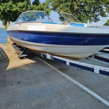 2006 Bayliner 19ft boat