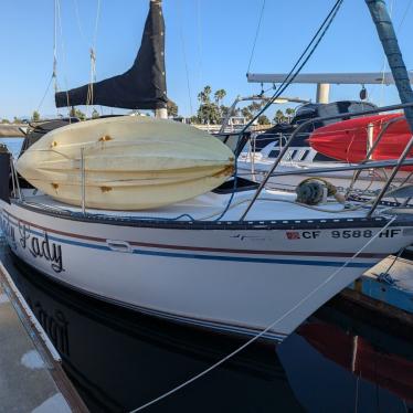 27-foot Lancer Sailboat (Motor-Sail With 175HP Outboard). 1983