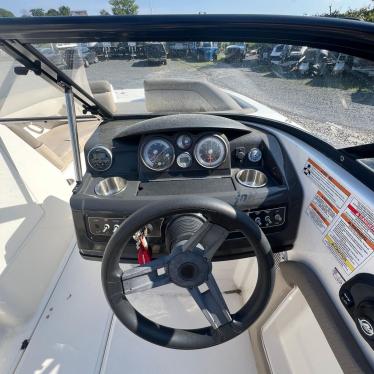 2016 Bayliner 190