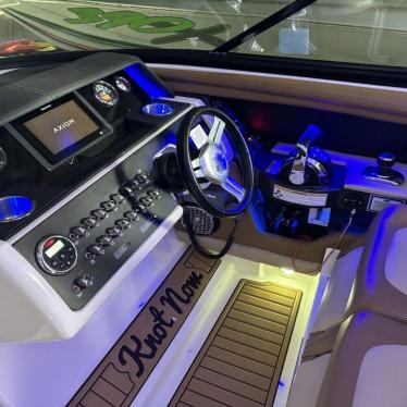 2015 Sea Ray 350slx