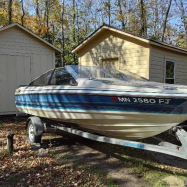 1988 Bayliner 17ft boat