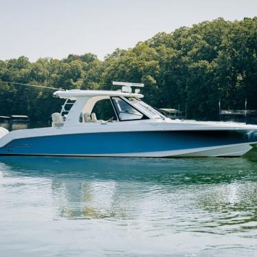 2020 Boston Whaler 380realm