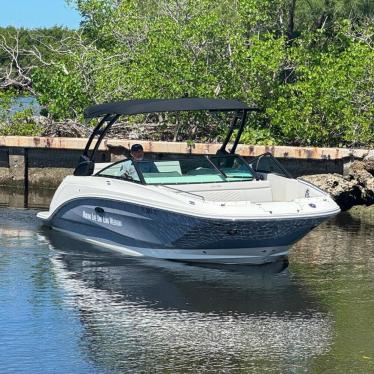 2022 Sea Ray sdx250outboard