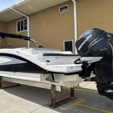 2017 Sea Ray sdx290ob