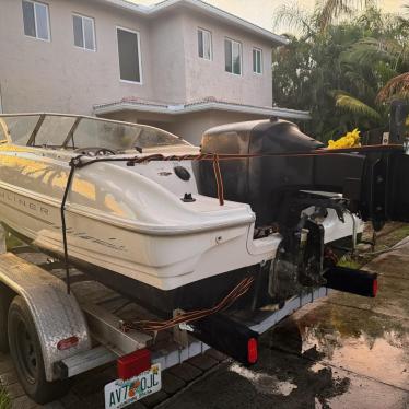 1999 Bayliner 19ft boat