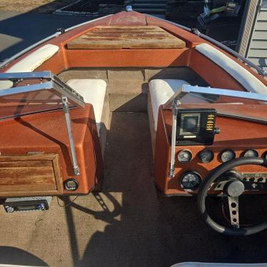 1988 Baja 20ft boat