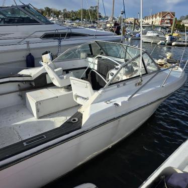 Robalo 24' Cuddies Boat 1982