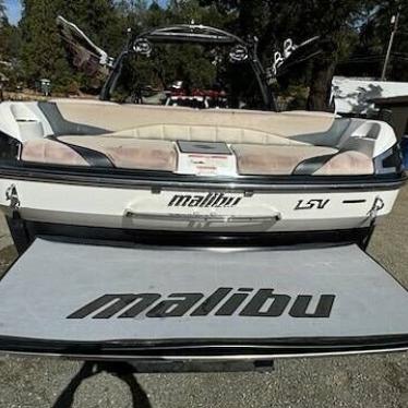 2011 Malibu wakesetter 247 lsv