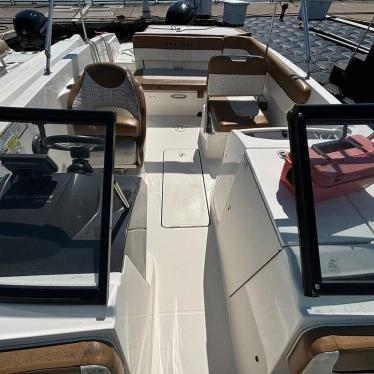 2022 Bayliner vr6 ob