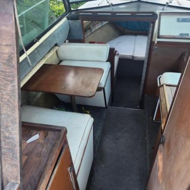 1978 Sea Ray 24ft boat