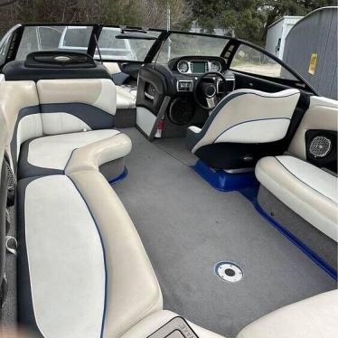 2012 Malibu wakesetter 23lsv