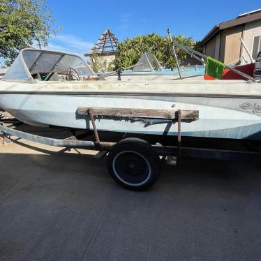 1969 Glastron 17ft boat