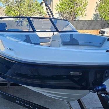 2022 Bayliner vr5