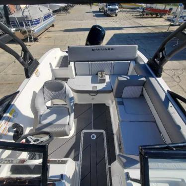 2024 Bayliner dx2000