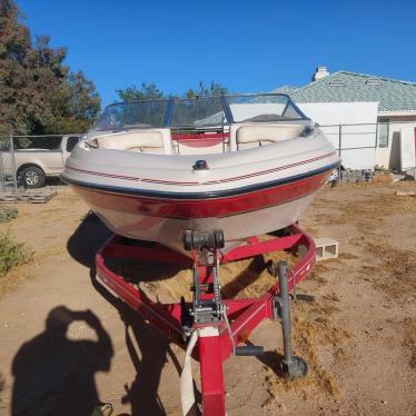 2002 Glastron 18ft boat