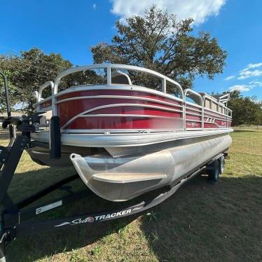 2021 Sun Tracker fishin barge 20 dlx