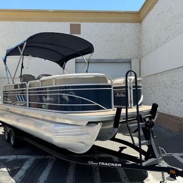 2020 Sun Tracker party barge 22 xp3