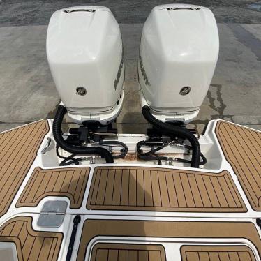 2020 Sea Ray slx 350 outboard