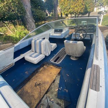 1988 Sea Ray 16ft boat