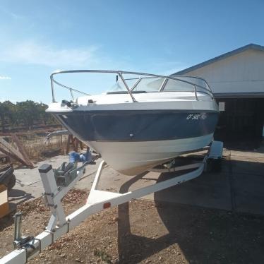 2003 Bayliner 212